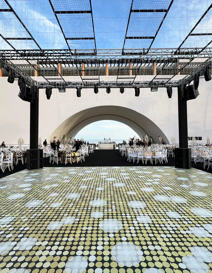 Dance Floor · VVR Pro