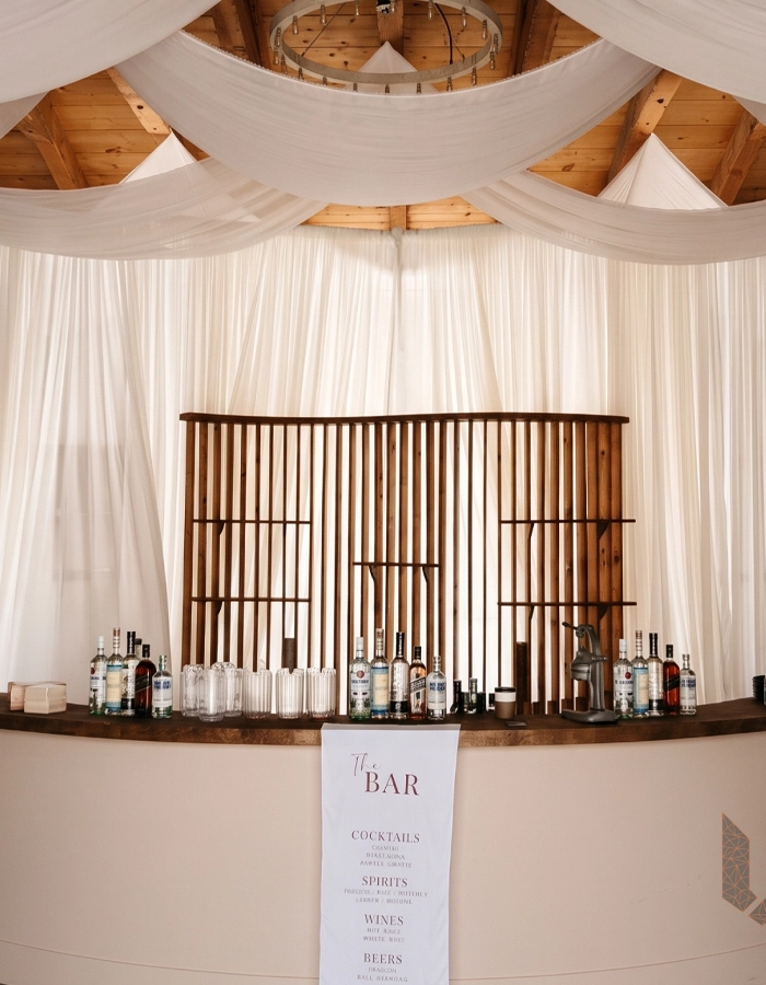 Custom Bar · VVR Pro